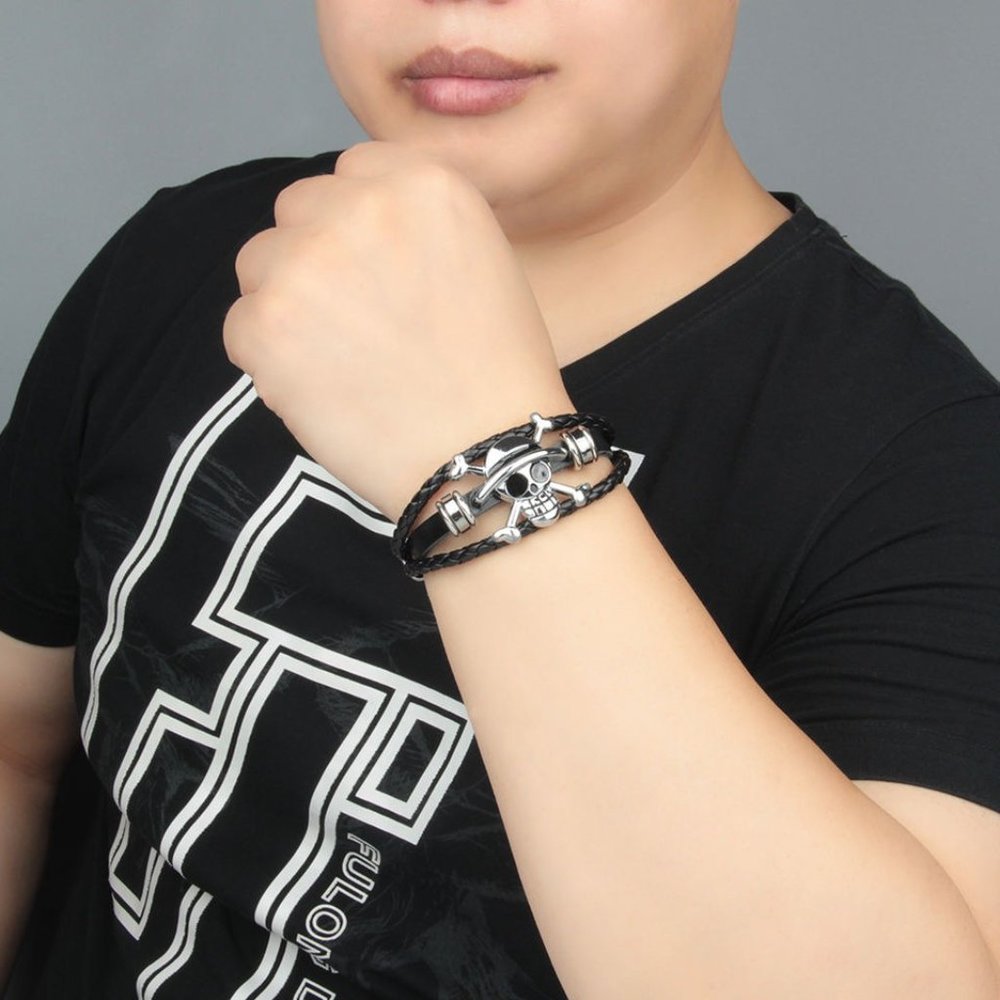 Perfect Classy and Trendy Skeleton  head braided leather bracelet ad-ons on Show